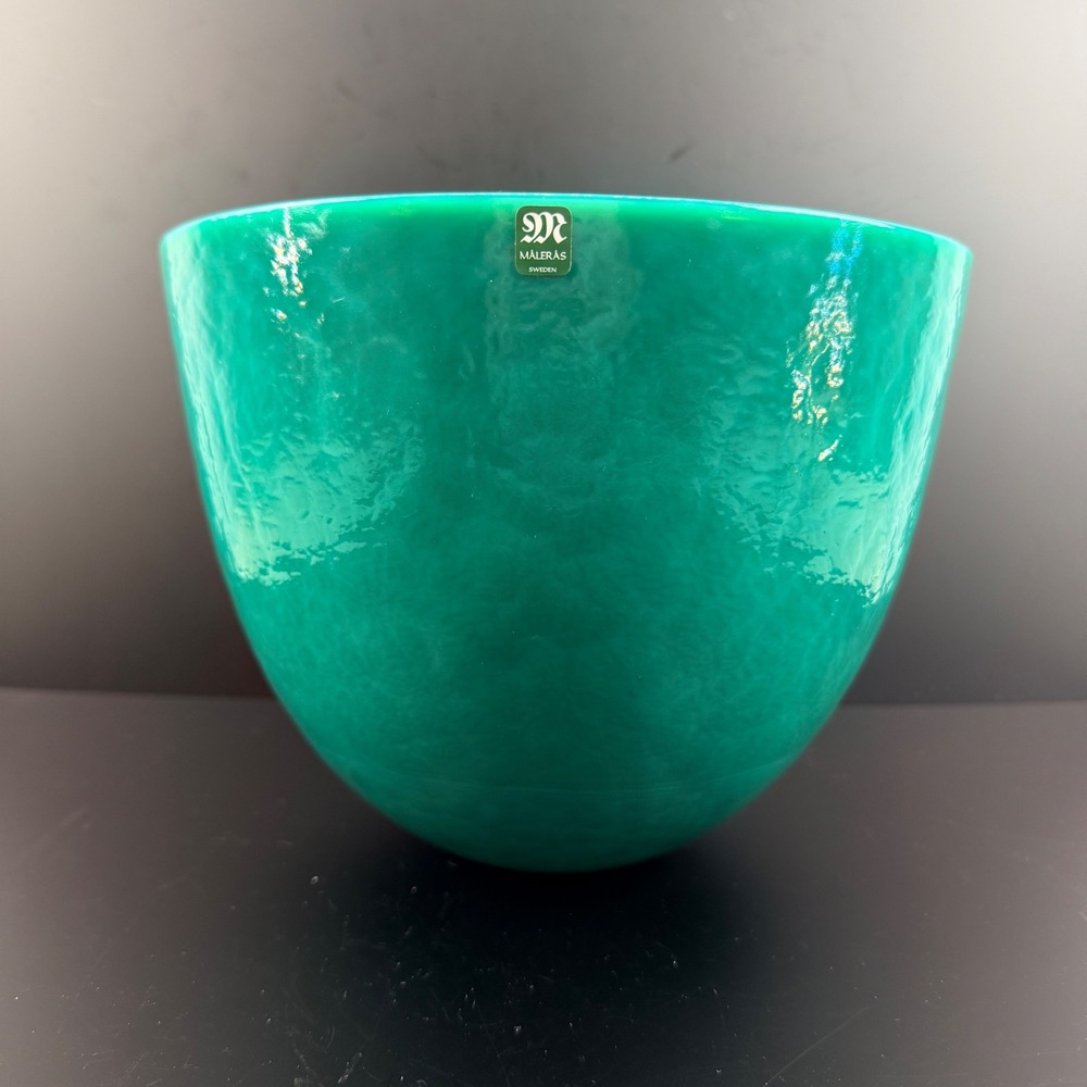 Eva Englund Maleras Sweden Art Glass Bowl Embossed Signature Emerald Green 9"‎